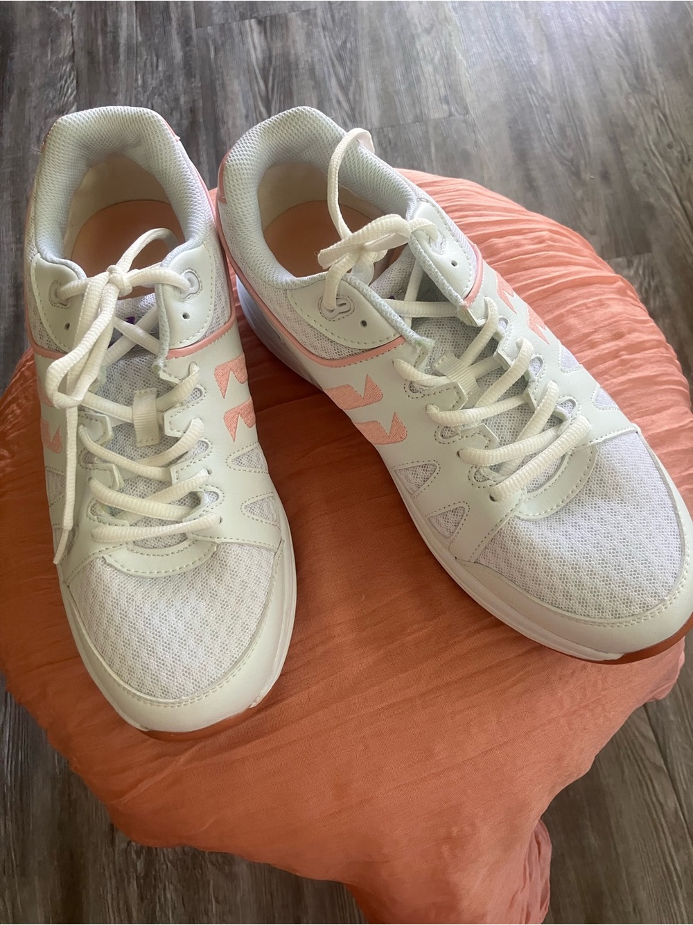 FITec Women Athletic Walking Shoe